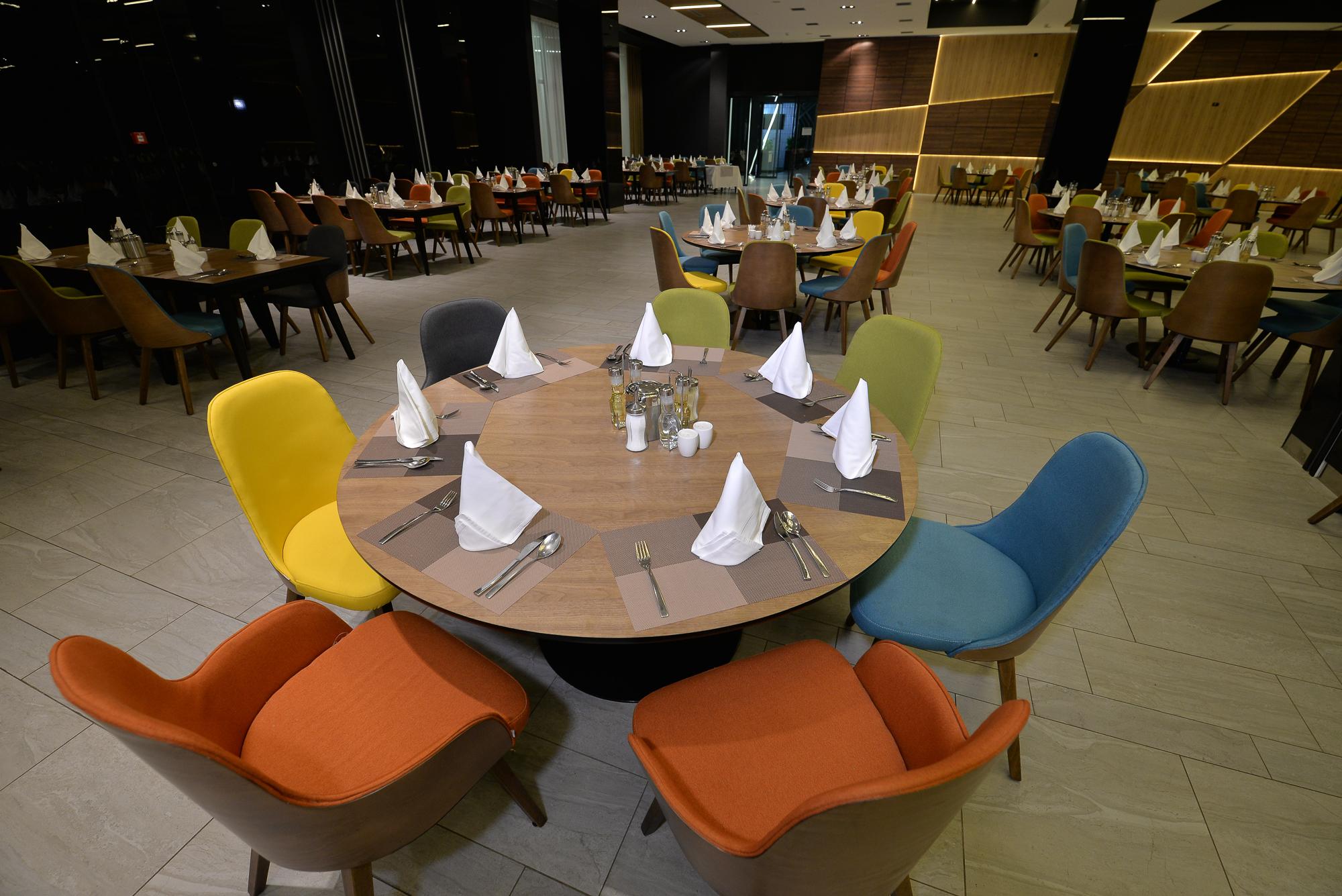 Hotel Hills Sarajevo Congress & Thermal Spa Resort Ilidža Екстериор снимка The restaurant