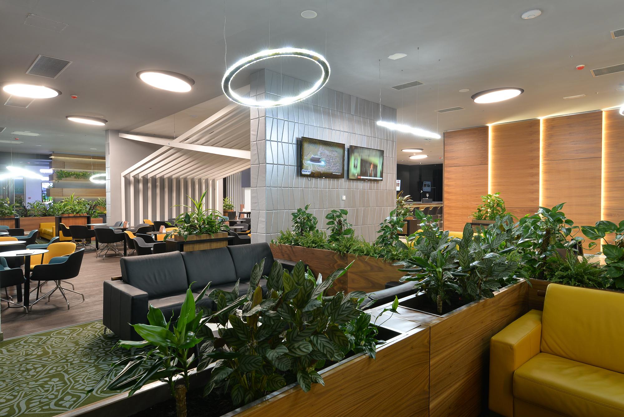 Hotel Hills Sarajevo Congress & Thermal Spa Resort Ilidža Екстериор снимка The lounge at the airport