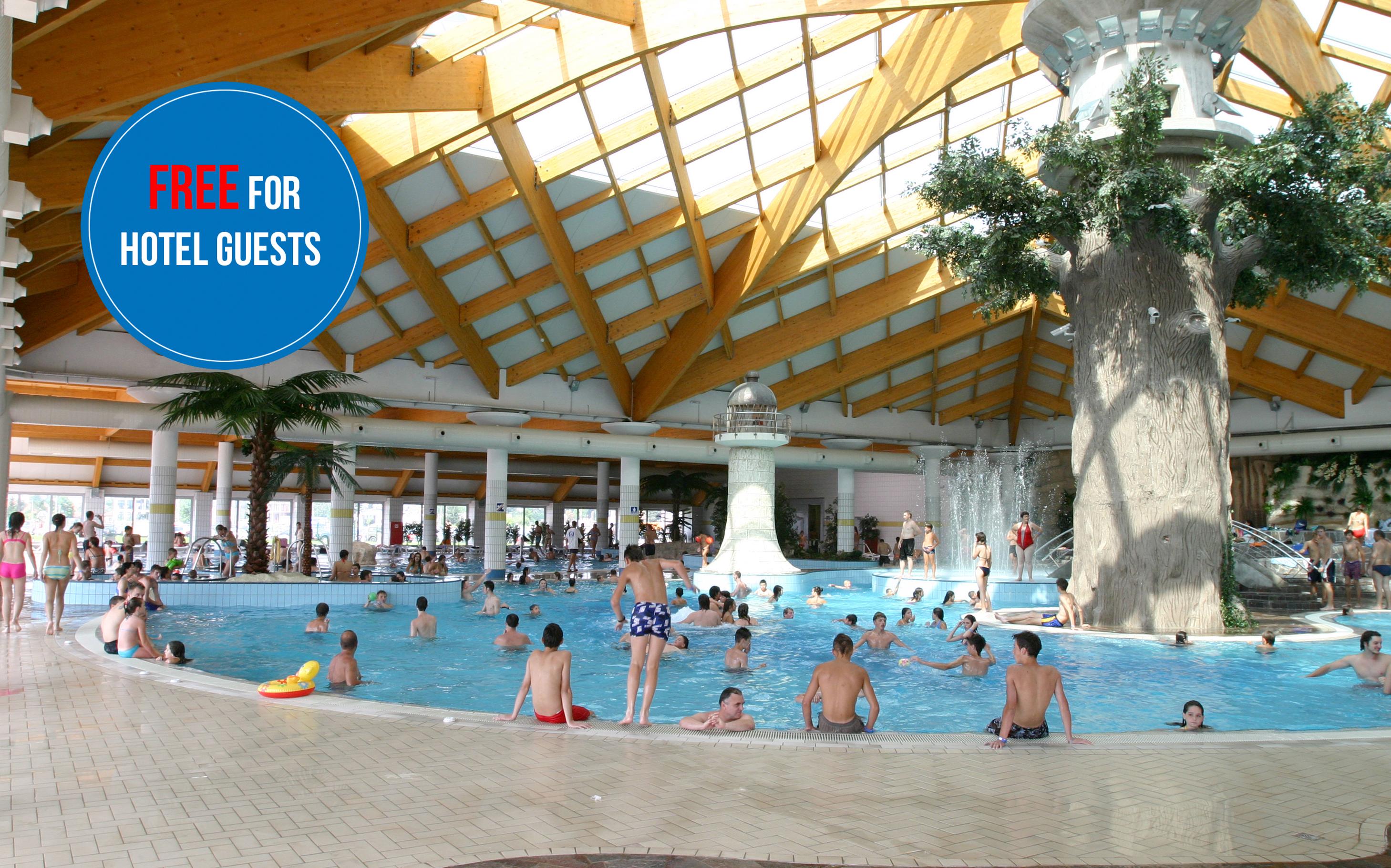 Hotel Hills Sarajevo Congress & Thermal Spa Resort Ilidža Екстериор снимка The swimming pool