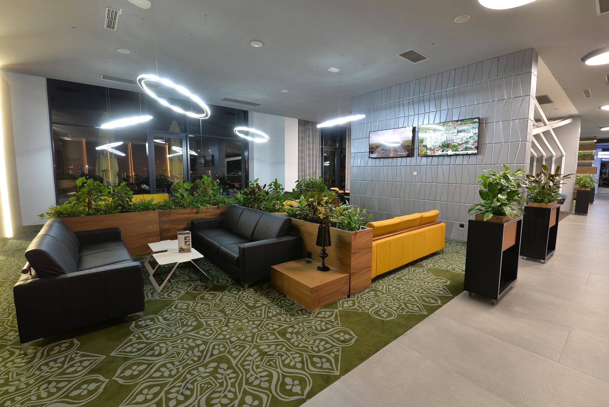 Hotel Hills Sarajevo Congress & Thermal Spa Resort Ilidža Екстериор снимка The lounge at the airport