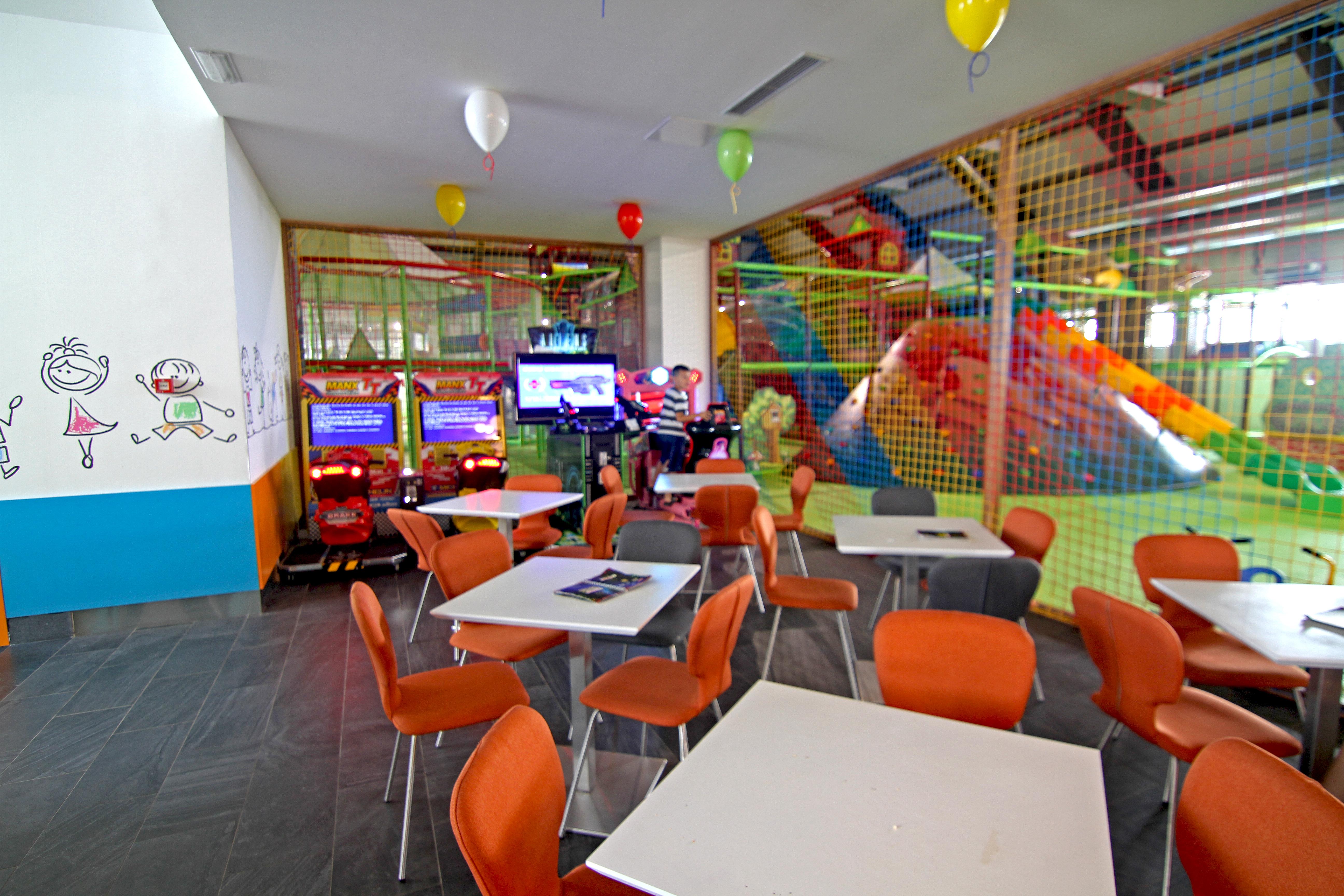 Hotel Hills Sarajevo Congress & Thermal Spa Resort Ilidža Екстериор снимка The Play Zone